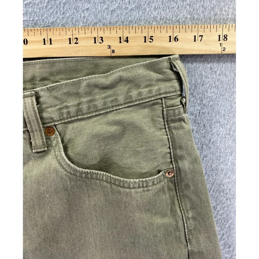 Levis please be